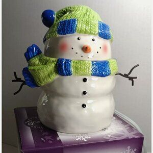 Scentsy Warmer Snowman Holiday Collection Retired Whimsical Full Wax Burner Box